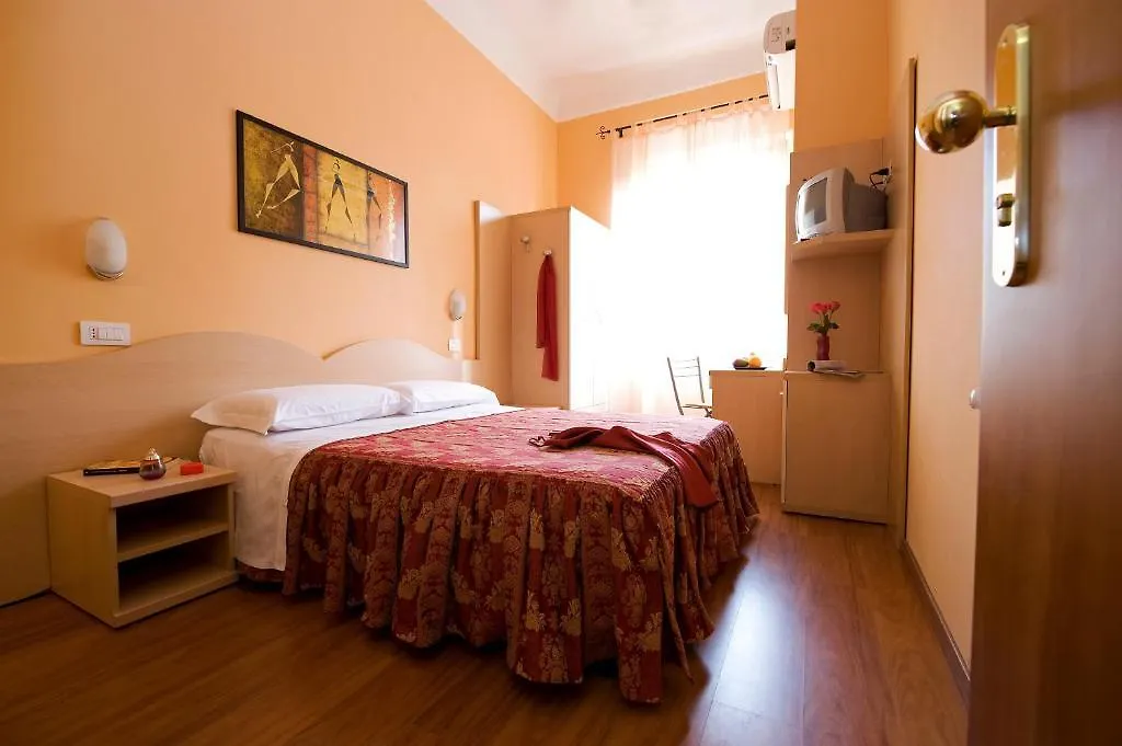 Hotel Sabatino מילאנו